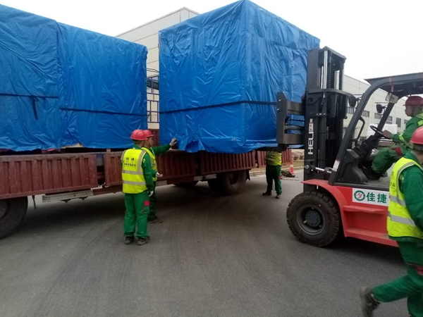 通威，激光機卸車，拆箱，搬運入場